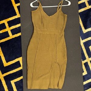 Akira Bodycon Olive Green Sleeveless Midi Dress